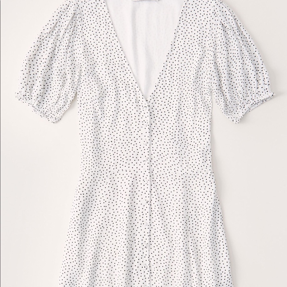NWT Abercrombie puff sleeve button front mini dres